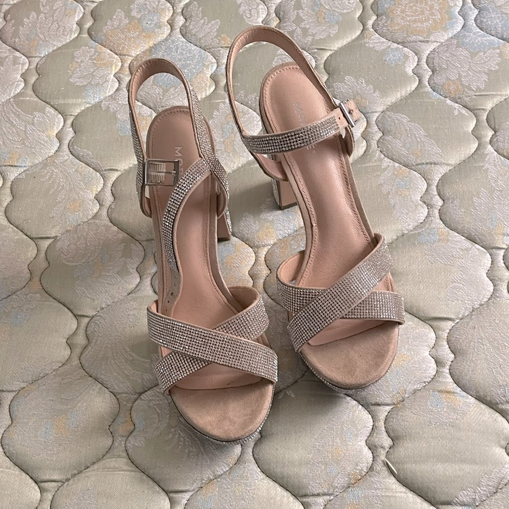 Sparkly High heel